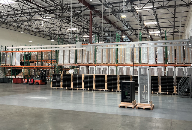 Why Hardware Staging in an Integration Center Speeds Deployment